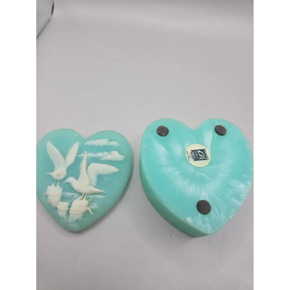 Vintage Trinket Box by Design Gifts Int'l Seagull Beach Soap Stone Turquoise
